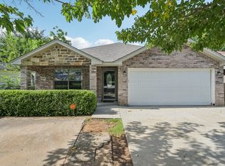 5933 Houghton Ave, Fort Worth, TX 76107