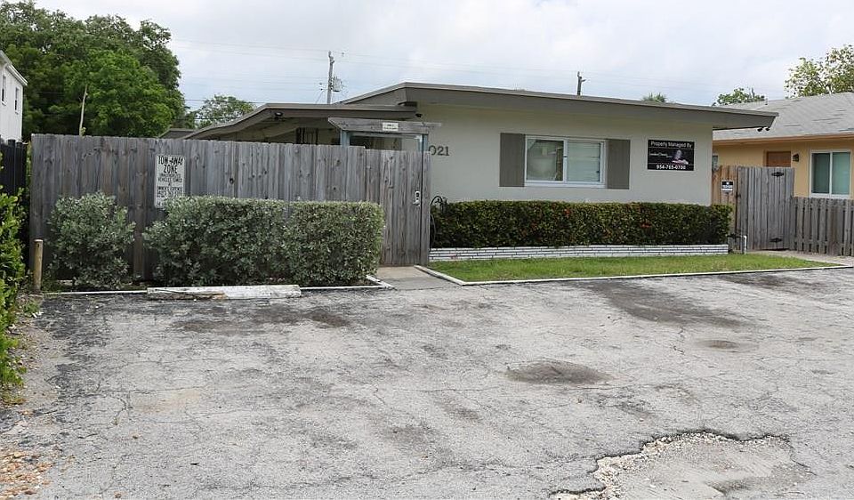 1st image of 1021 NE 17th Avenue