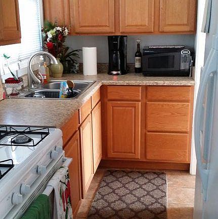 3rd image of 1719 Cabrillo Ave APT B