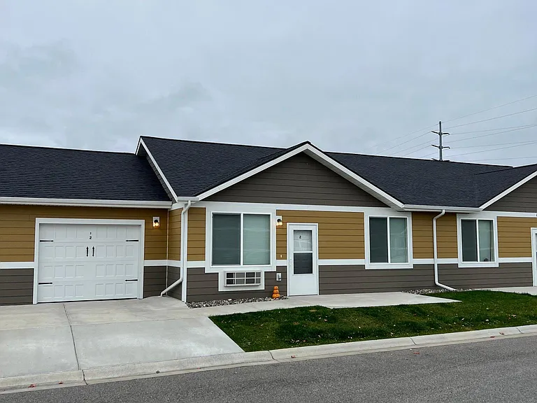 Wheatbaker Patio Home Apartments — Photo 21