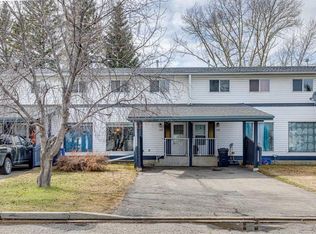 107 E Elm Pl #113, Okotoks, AB T1S 1J1