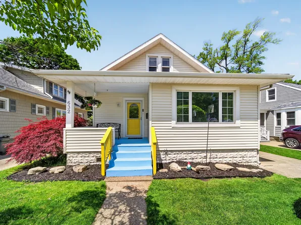 632 Howe Ave, Erie, PA 16511