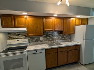 111 Horse Pond Rd APT A, Salem, CT 06420