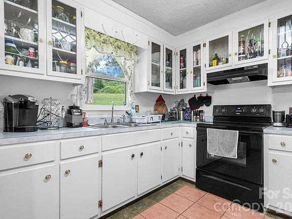 5th image of 5149 Bloomfield Est