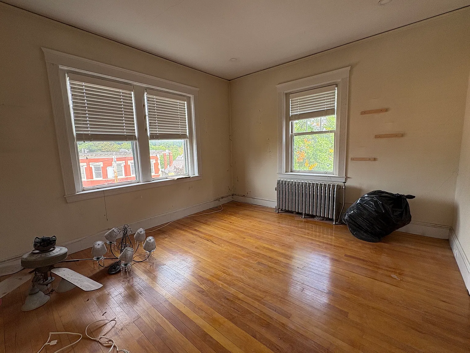 2 bed, 1200 sqft, $3,300 — Photo 2