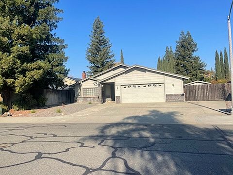 1st image of 762 Aster Way