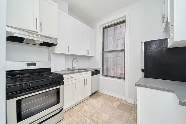 Rented by Living New York | media 13