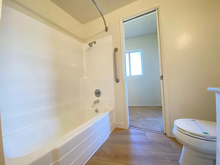 Meadowlake 1025 — Photo 23