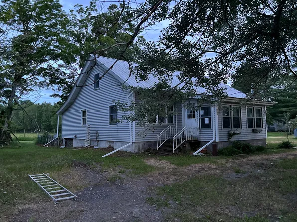 212 Stevers Mills Rd, Broadalbin, NY 12025