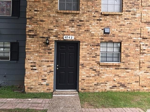 1st image of 4043 Country Club Dr W