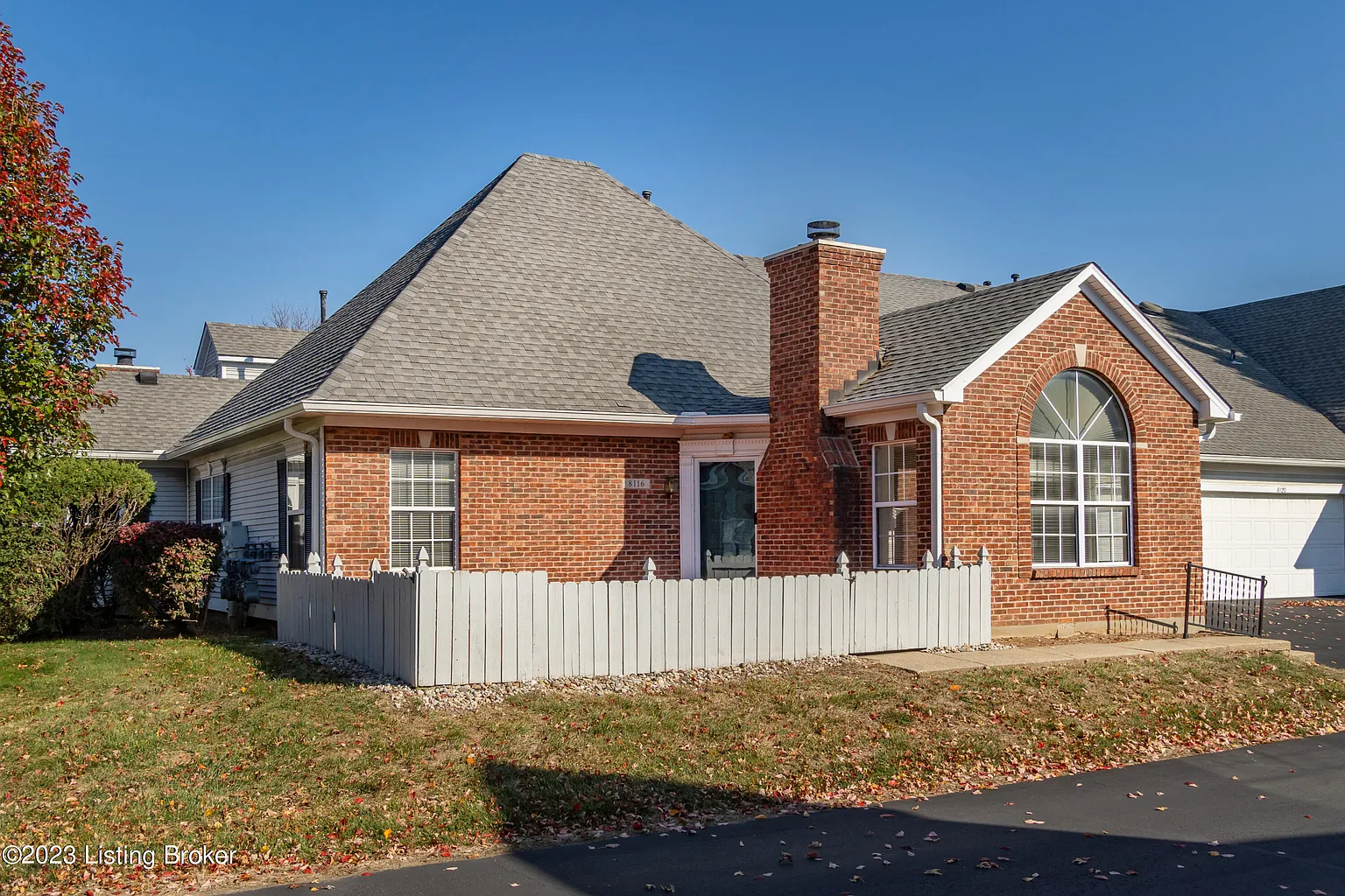 8116 Meadowgreen Pl photo 1