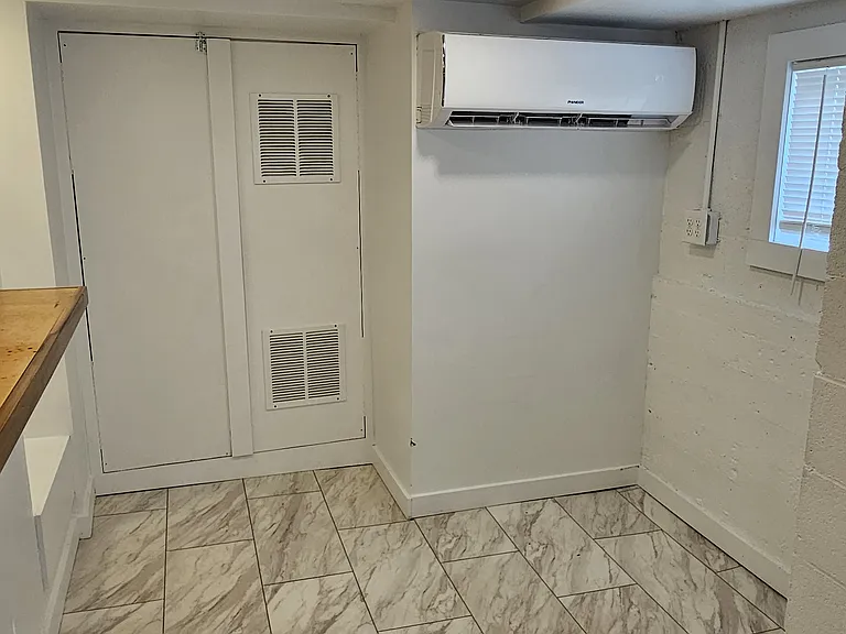 1208 Byrne Ave #BASEMENT — Photo 8