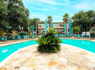 La Esencia Apartments, Houston, TX 77073