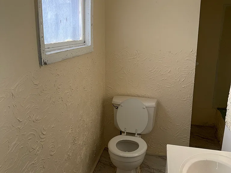 53 Maryland St — Photo 8