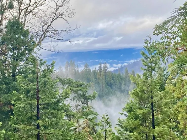 35-5-28 Granite Hill Rd #1-2, Grants Pass, OR 97526