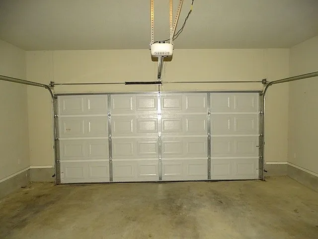 5826 Grandwood Dr — Photo 25