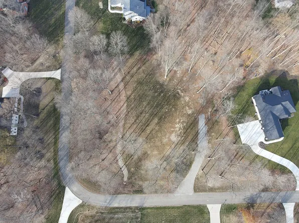 9583 Woodridge Cir, Fredericktown, OH 43019