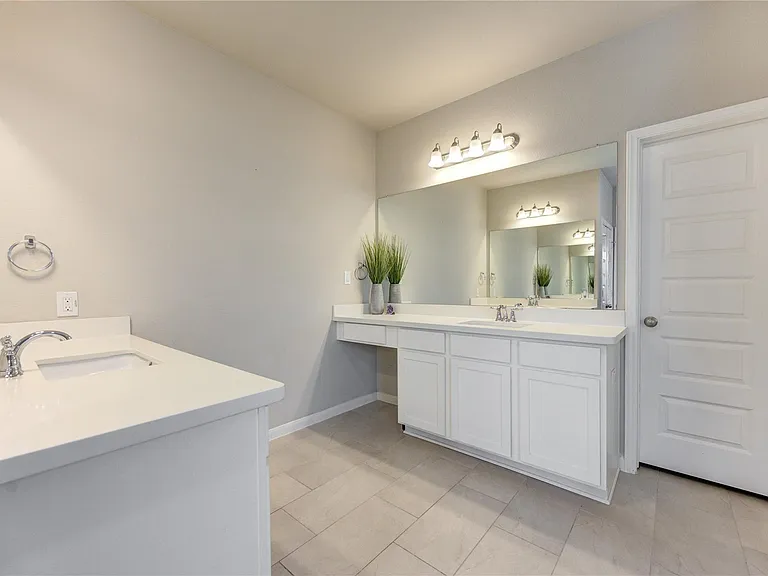 7735 Wrightwood Dr — Photo 16