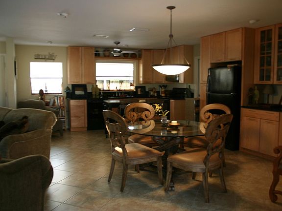 Kitchen and dining area.