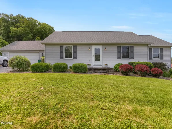 262 Walnut Ln, Jersey Shore, PA 17740