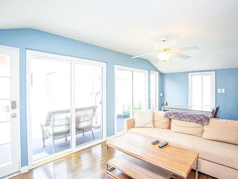 915 E Balboa Blvd — Photo 19