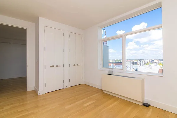 Rented by EXR | media 152