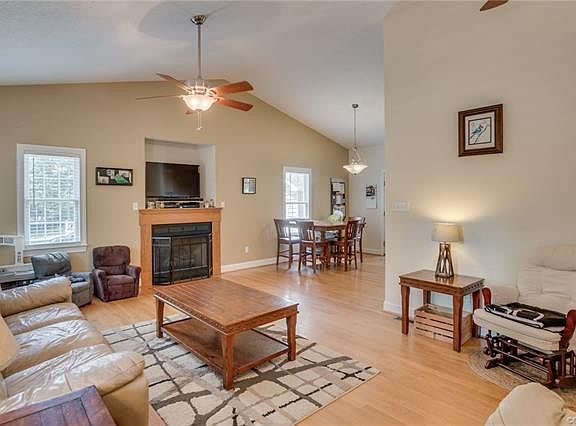 5th image of 4130 Perks Ln