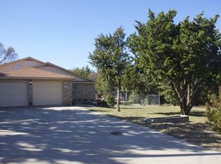 5605 Pleasant Ridge Dr, Dallas, TX 75236