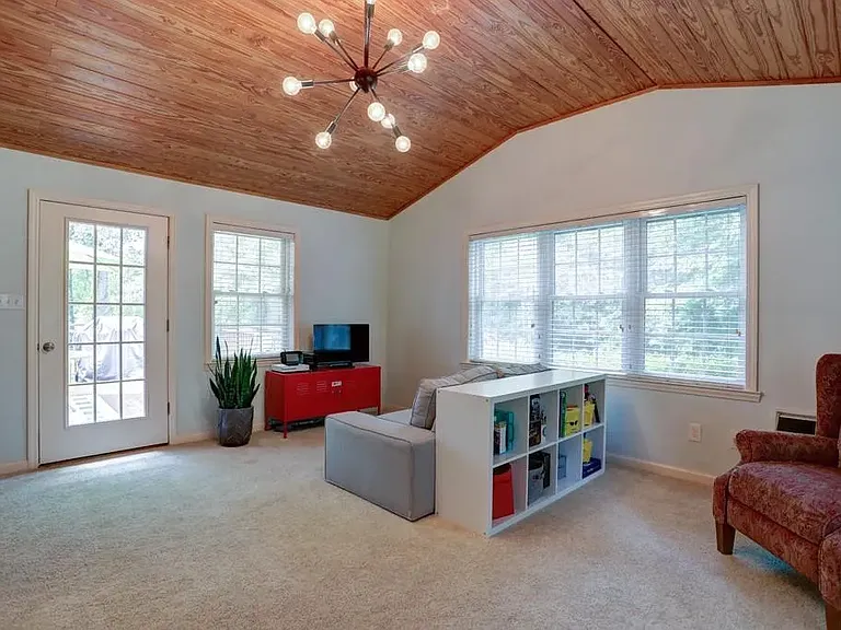 6720 Ramundo Dr — Photo 15
