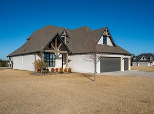 14170 Fox Lair Ln, Edmond, OK 73025