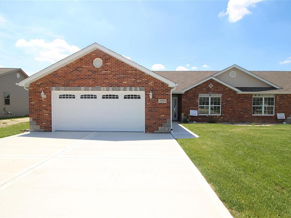 1st image of 3435 Ozzie Dr
