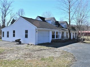 10095 Honeysuckle Ln SW, Mauckport, IN 47142