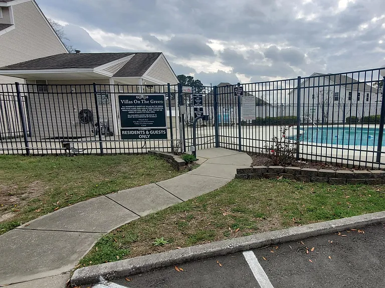 1400 Deer Creek Rd #G — Photo 11