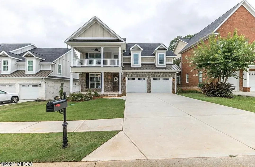 865 Tufthunter Ln — Photo 1