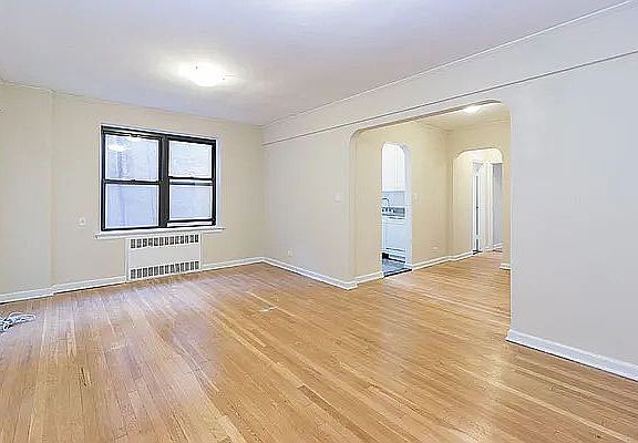 3rd image of 55 W 92nd St APT 4H