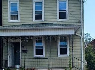 710 7th St, Huntingdon, PA 16652