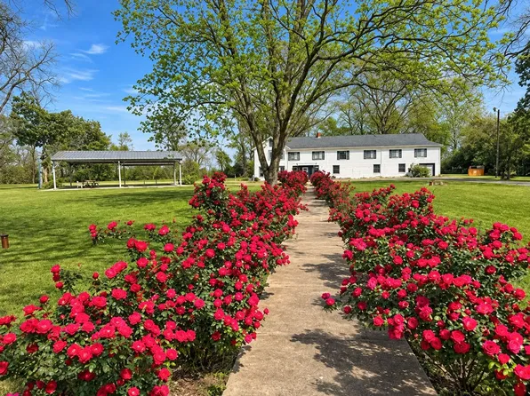 5860 Moon Lake Rd, Dundee, MS 38626