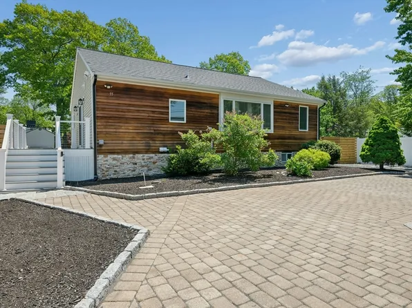 55 Lillian St N, Randolph, MA 02368