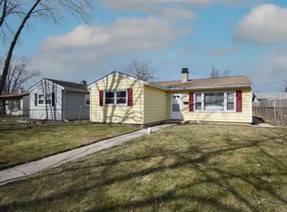 2106 20th St, Zion, IL 60099