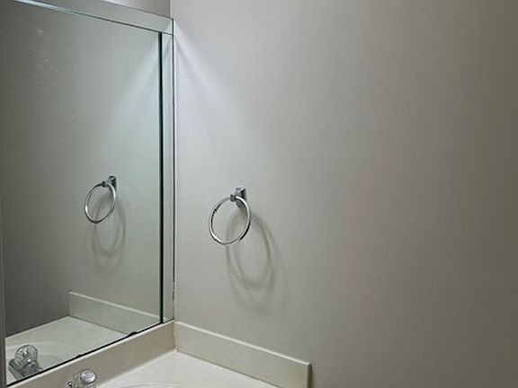 4th image of 2221 Rawlings Ct