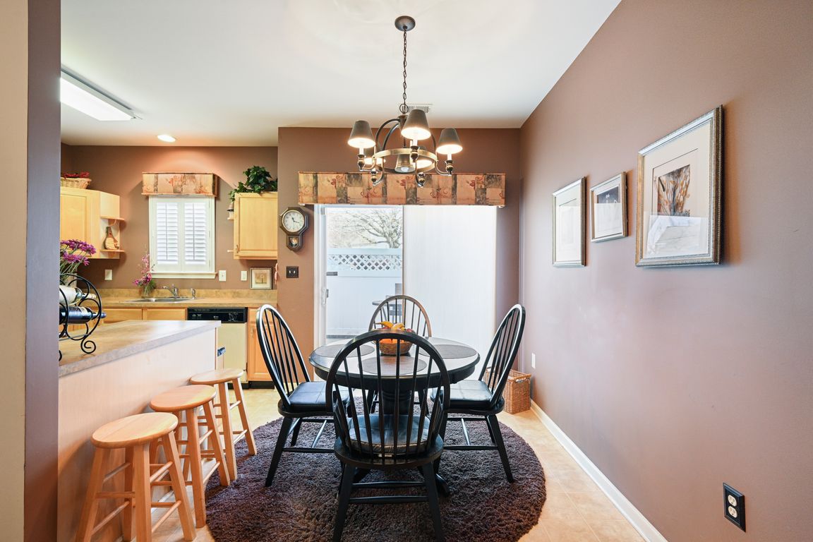 Fallview Ct-1104-013.jpg