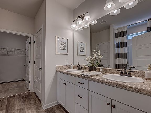 Langford Owner s Bath