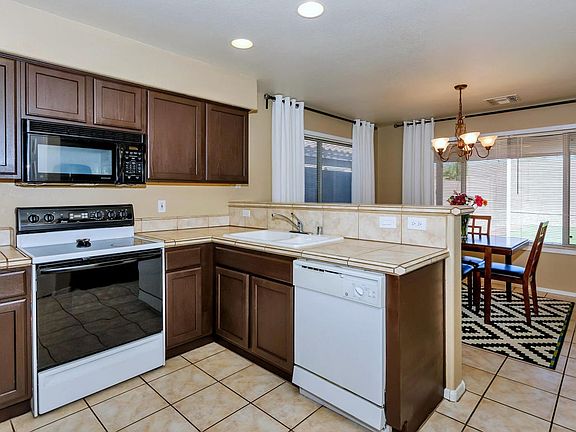 3rd image of 18134 N Skyhawk Dr