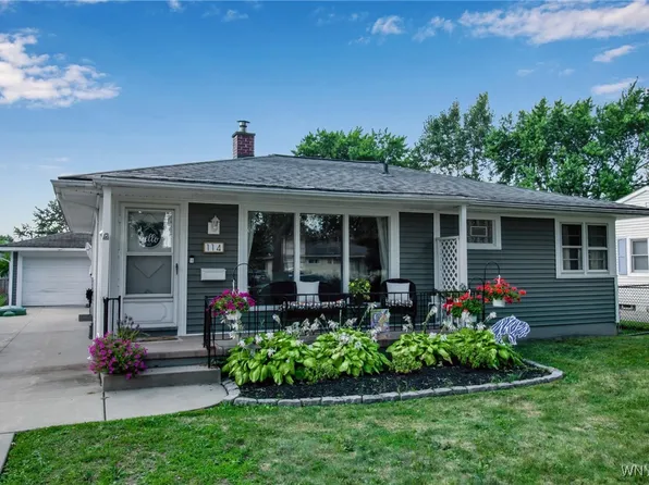 114 Mapleview Dr, Amherst, NY 14226