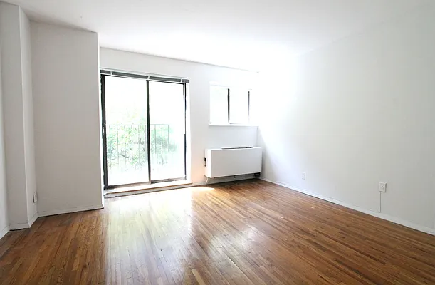 Rented by Compass | media 14