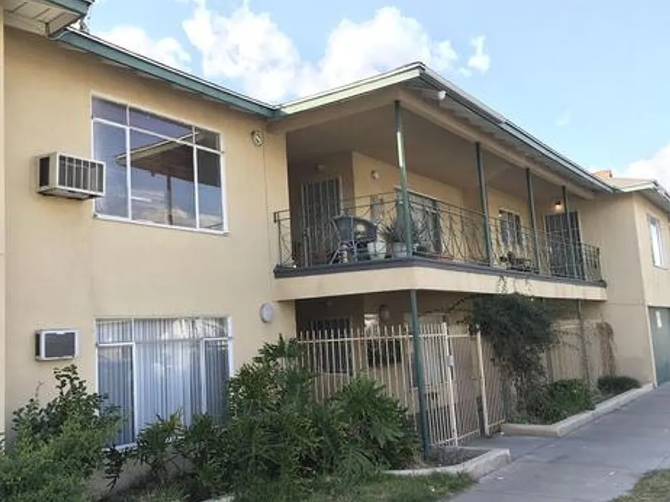 Bellaire Apartments