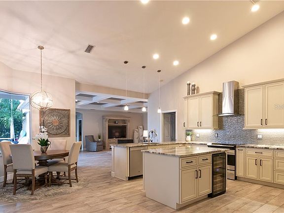 3rd image of 4788 Sweetmeadow Cir