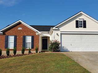 109 Sella Ridge Dr, Mount Holly, NC 28120