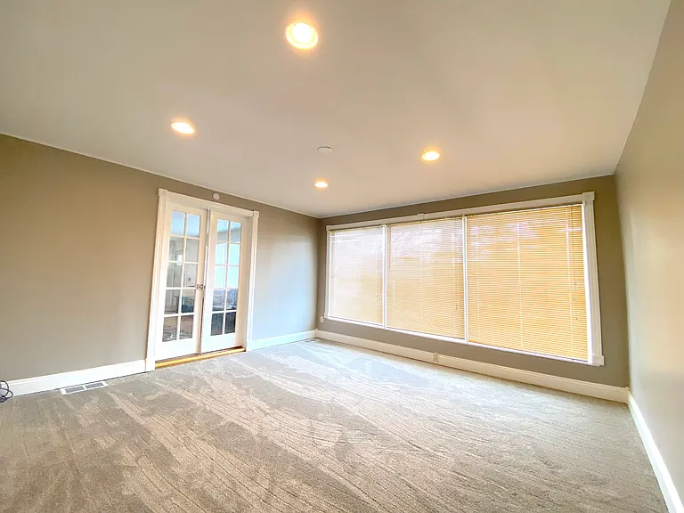 6121 Birch Ave — Photo 13