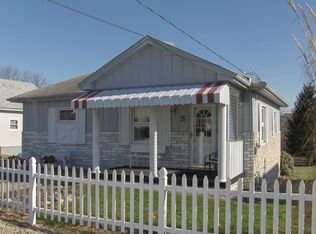 42 Main St, Atlasburg, PA 15021